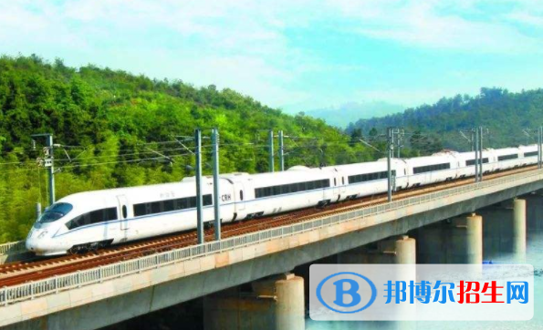 黃岡2020年鐵路學(xué)校理論包括什么