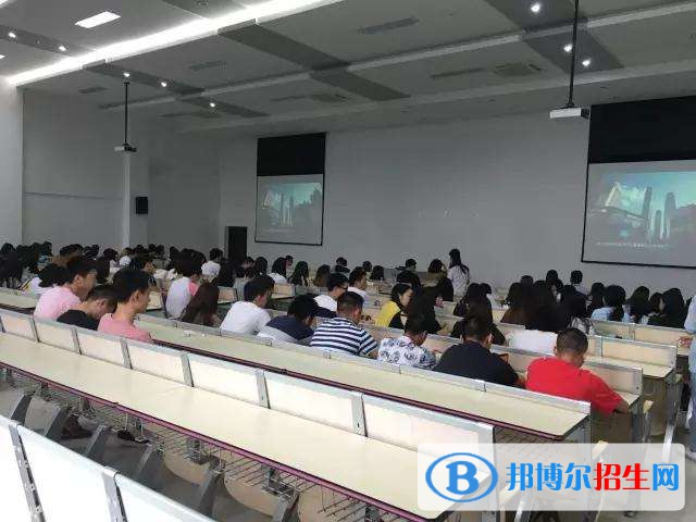 魯山中等專業(yè)學校報名條件、招生要求、招生對象