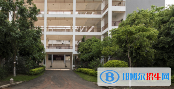 南寧職業(yè)技術(shù)學(xué)院怎么樣、好不好