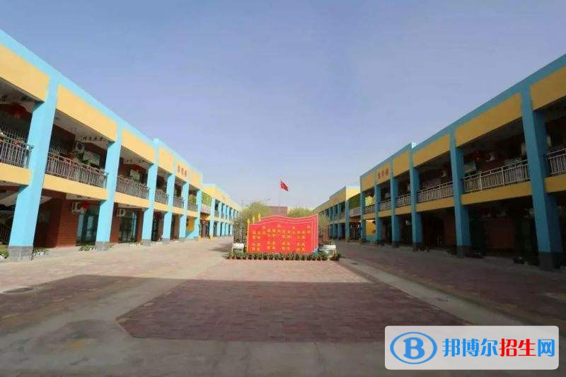 確山縣職業(yè)教育中心2021年有哪些專(zhuān)業(yè)