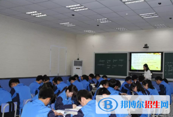 合肥市工程技術(shù)學(xué)校2020年報名條件、招生要求、招生對象