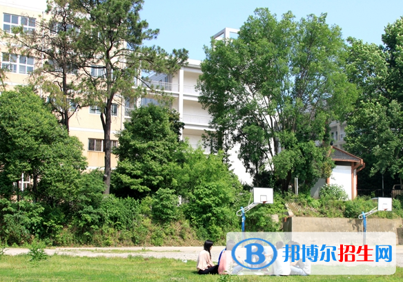 武漢工貿(mào)職業(yè)學院1