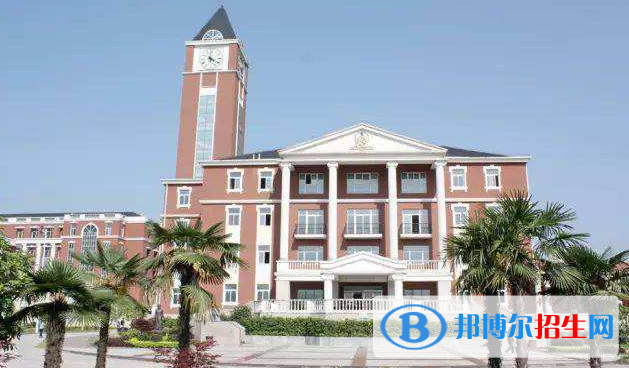 重慶耀中國際學(xué)校高中部2020年報(bào)名條件、招生要求、招生對象