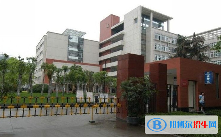 重慶耀中國際學(xué)校高中部怎么樣、好不好