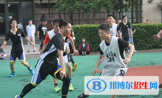 美中美育美國高中2020年招生計劃