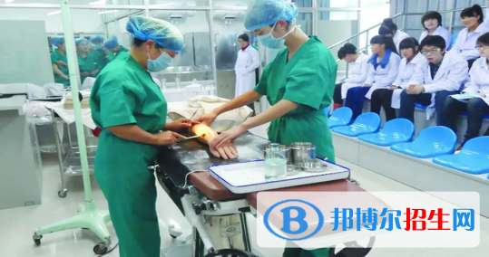 甘肅省臨夏州職業(yè)技術(shù)學(xué)校2020年報(bào)名條件、招生要求、招生對(duì)象