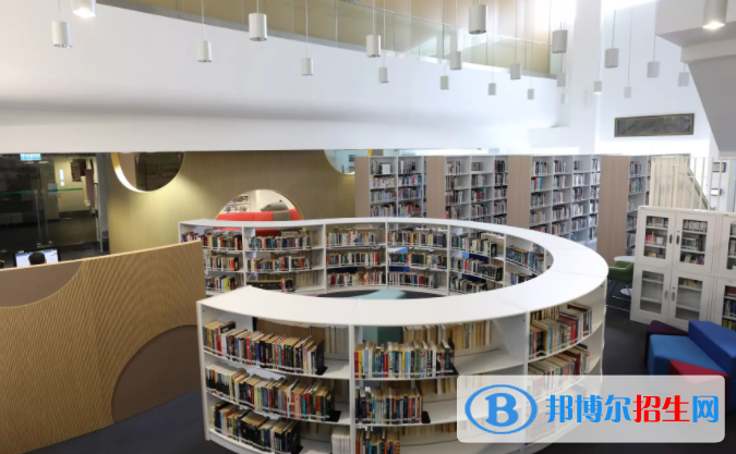 香港新加坡國際學校初中部2020年招生辦聯(lián)系電話