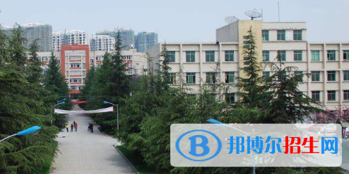 貴陽工業(yè)職業(yè)學(xué)校2020年報名條件、招生要求、招生對象