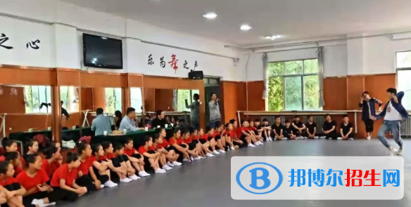 蘭州慈愛實(shí)驗(yàn)藝術(shù)職業(yè)學(xué)校2020年報(bào)名條件、招生要求、招生對(duì)象