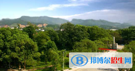 江西青年職業(yè)學院地址在哪里 