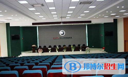 武漢為明國(guó)際學(xué)校初中部網(wǎng)站網(wǎng)址