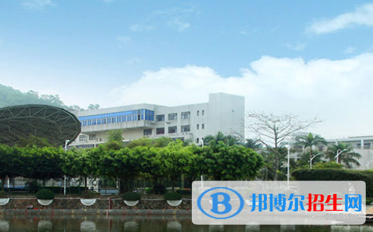 深圳市新鵬職業(yè)高級中學(xué)網(wǎng)站網(wǎng)址