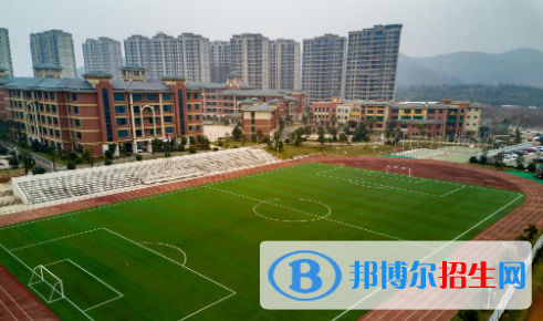 寧鄉(xiāng)碧桂園學校初中部2020年學費、收費多少