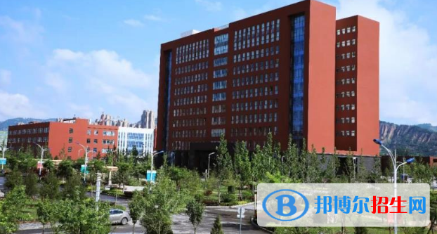 平?jīng)鲶w育運(yùn)動(dòng)學(xué)校2020年招生簡章