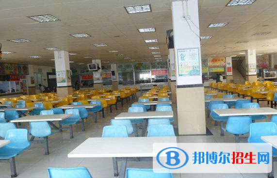 武漢媧石技術(shù)學校食堂