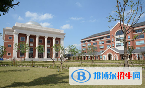 華東康橋國際學(xué)校初中部2020年報名條件、招生要求、招生對象