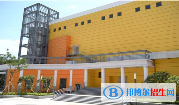珠?？茞圪悋H學(xué)校初中部2020年招生簡章