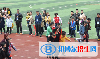 重慶萬(wàn)州賽德國(guó)際學(xué)校初中部2020年學(xué)費(fèi)、收費(fèi)多少