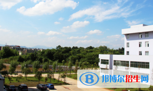 江西工業(yè)工程職業(yè)技術(shù)學(xué)院2020年學(xué)費(fèi)、收費(fèi)多少