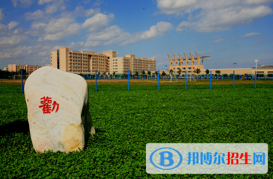 科技大學(xué)附屬中學(xué)2020年學(xué)費(fèi)、收費(fèi)多少