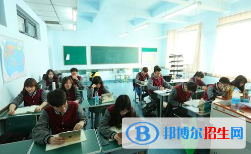 美國利弗莫爾國際學(xué)校初中部2020年學(xué)費(fèi)、收費(fèi)多少