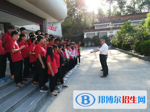 商城縣職業(yè)高級(jí)中學(xué)2021年招生辦聯(lián)系電話