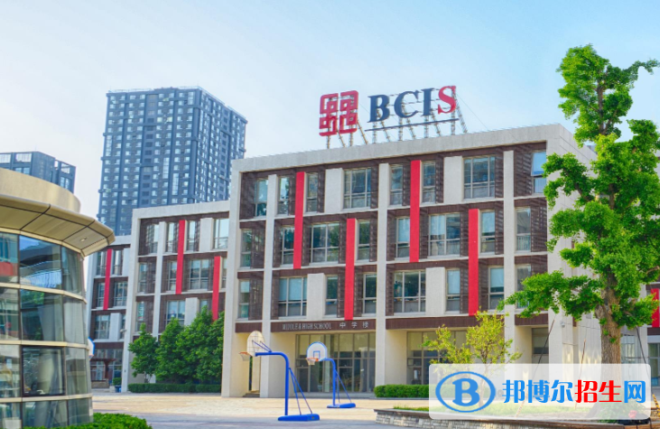 北京樂成國際學(xué)校初中部2020年報(bào)名條件、招生要求、招生對象