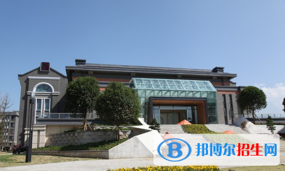 西昌天立國際學(xué)校初中部2020年學(xué)費、收費多少