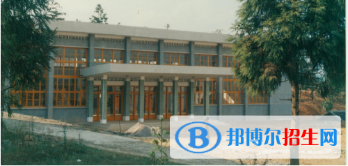 貴陽經(jīng)濟(jì)貿(mào)易中等專業(yè)學(xué)校2020年學(xué)費(fèi)、收費(fèi)多少