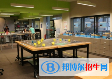 香港加拿大國(guó)際學(xué)校2020年招生辦聯(lián)系電話