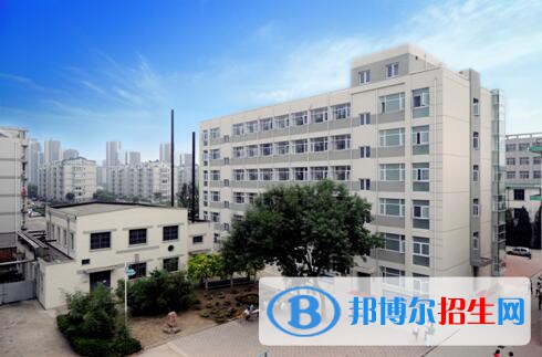 南陽經濟貿易學校2021年招生辦聯(lián)系電話
