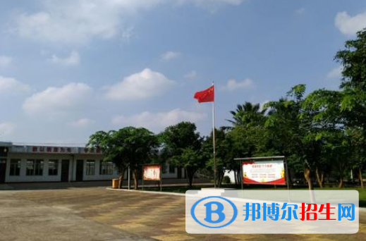 華縣咸林中學2020年報名條件、招生要求、招生對象