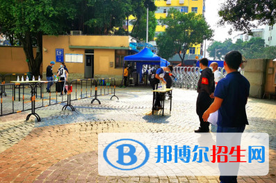 深圳石巖公學(xué)國際部小學(xué)2023年招生辦聯(lián)系電話