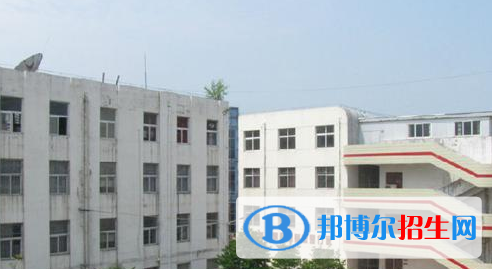 安徽2020年鐵路學(xué)校是中專(zhuān)還是大專(zhuān)