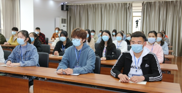南通科技職業(yè)學(xué)院2020年報(bào)名條件、招生要求、招生對(duì)象