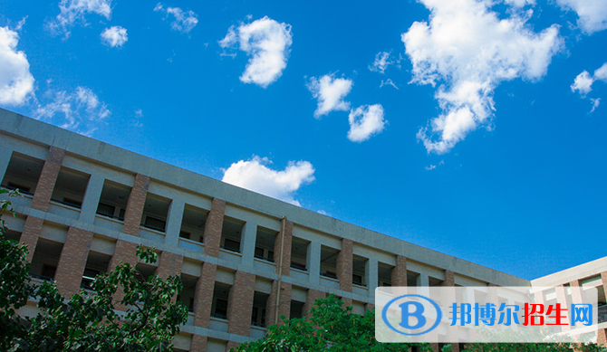 鄭州一八國際小學(xué)2020年報(bào)名條件、招生要求、招生對象