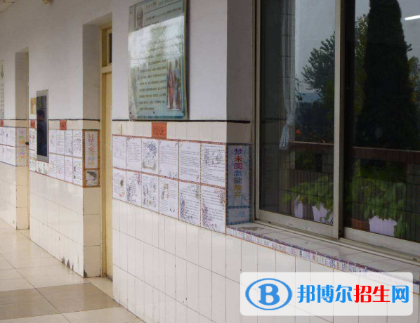 漢中宗營中學2020年招生辦聯(lián)系電話