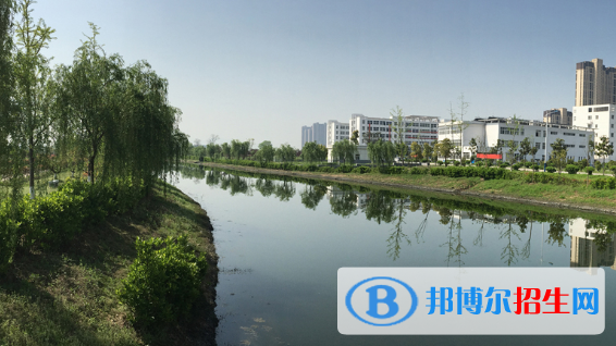 安徽揚(yáng)子職業(yè)技術(shù)學(xué)院地址在哪里 
