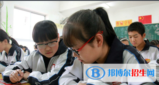  榆林橫山中學(xué)2020年招生計劃