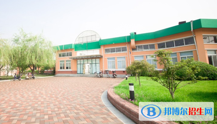 中加楓華國際學校小學部網(wǎng)站網(wǎng)址