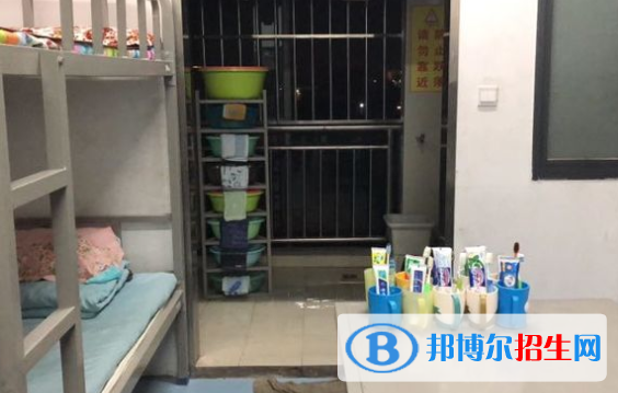和縣機(jī)電工程學(xué)校2020年宿舍條件 