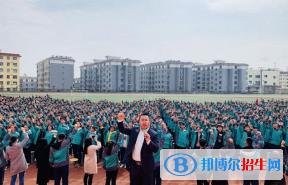 商洛南縣中學2020年招生簡章