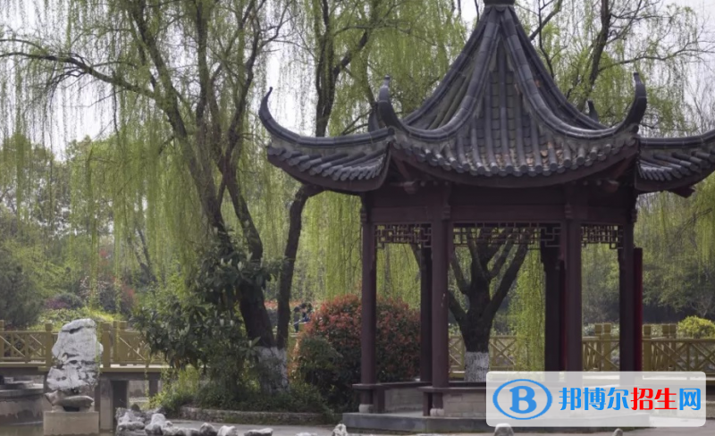 鎮(zhèn)江第一中學(xué)2020年學(xué)費、收費多少
