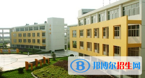 江蘇淮安中學2021年學費、收費多少