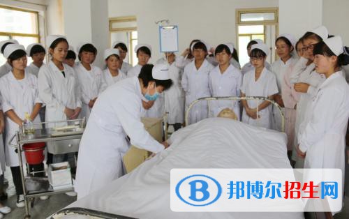 四川2021年讀衛(wèi)校學(xué)什么有前途
