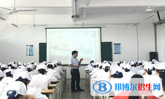 蘭州2021年可以讀衛(wèi)校的大專學校