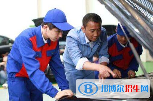 重慶2022年男生上汽修學校學什么專業(yè)好