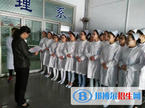 成都2021年中專衛(wèi)?？梢钥即髮? width=