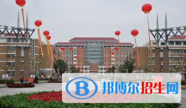 江蘇宜興中學(xué)2021年學(xué)費(fèi)、收費(fèi)多少