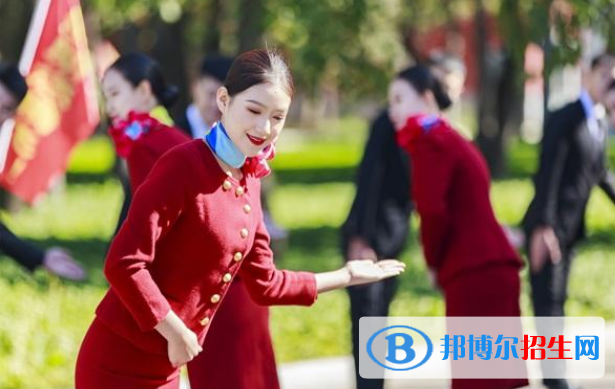 武漢2021年航空服務(wù)學(xué)校哪個(gè)專業(yè)好